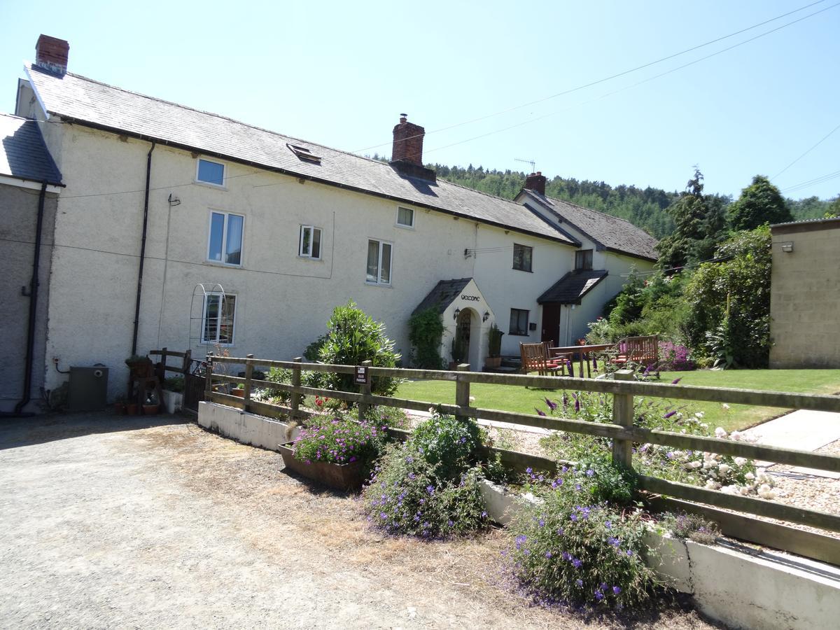 Middle Woodbatch B&B Bishop's Castle Exterior photo